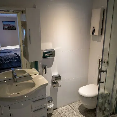 فندق Zur Post Ochsendorf