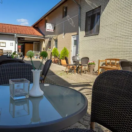 Zur Post Ochsendorf فندق Königslutter am Elm